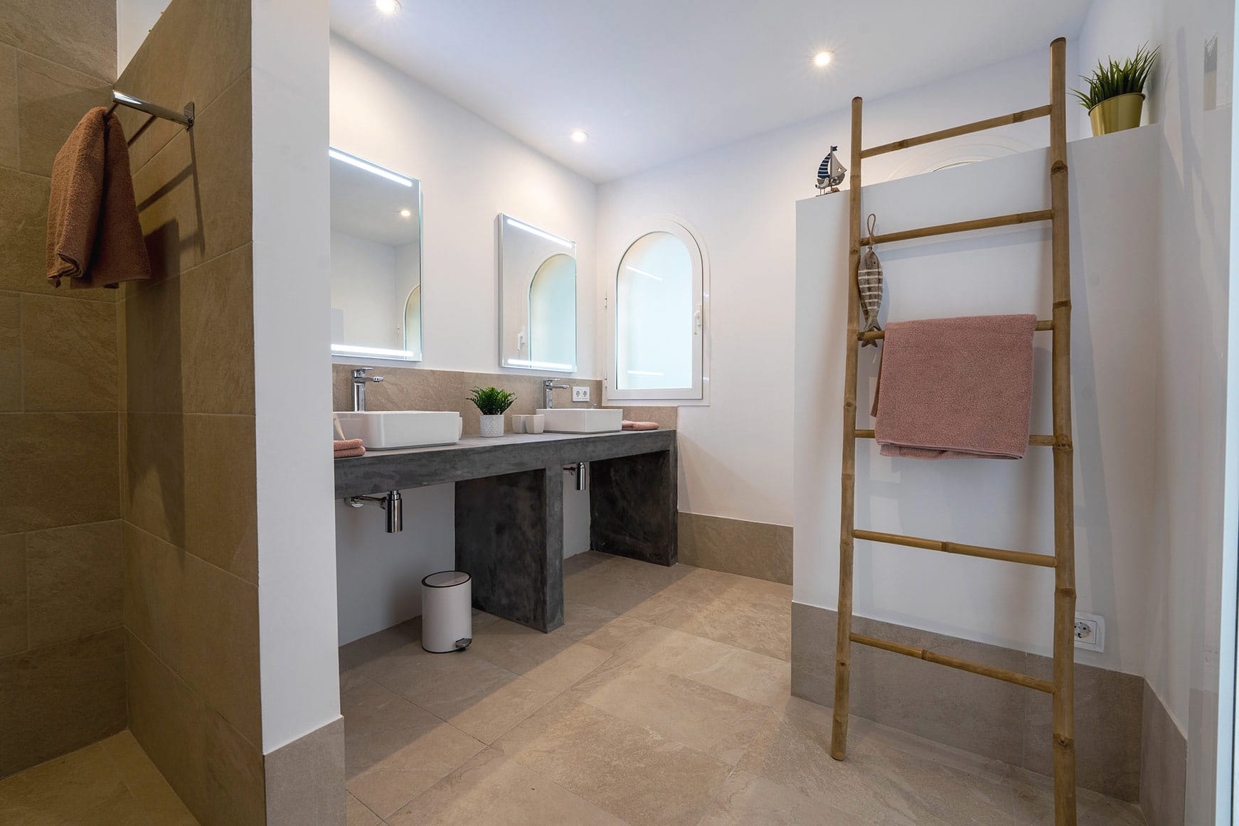 Finca Olivier Mallorca - Badezimmer zur Ferienvermietung