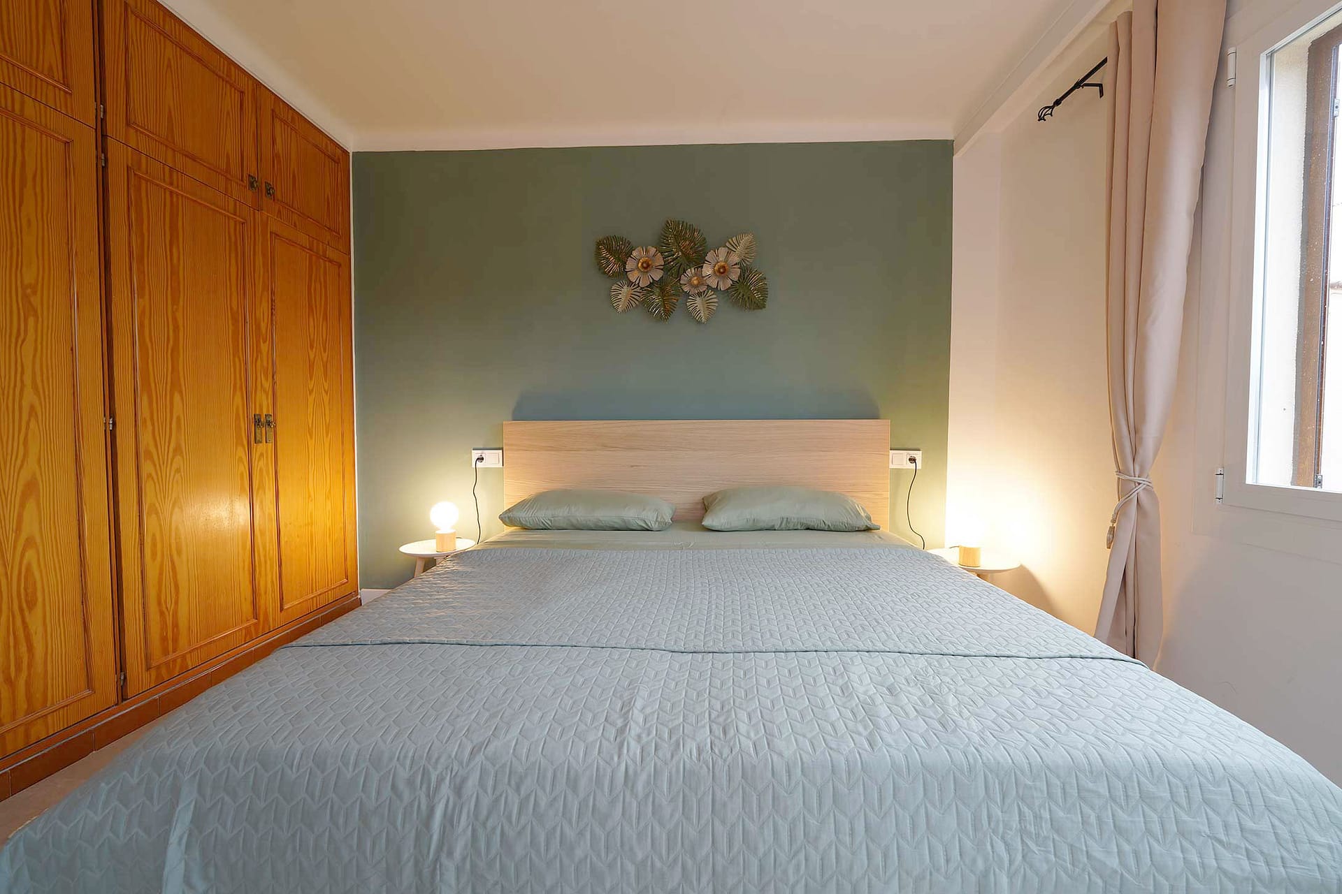 Das 1. Schlafzimmer - gemütlich wie zu Hause.